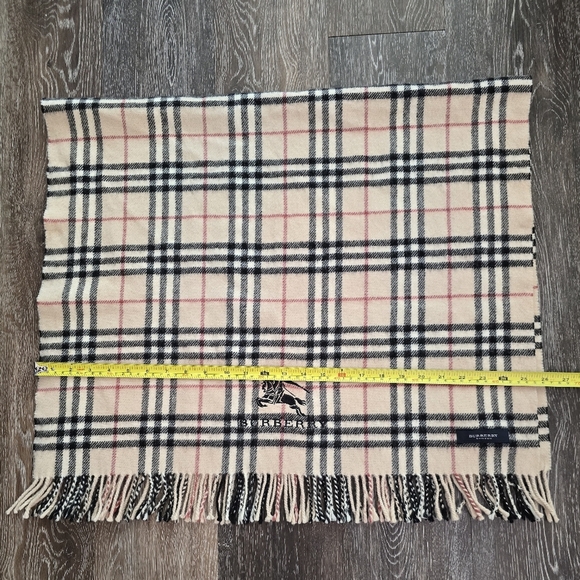 Burberry Classic Check Wool Scarf - Picture 5 of 7